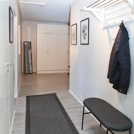 Center Located, Two-room Flat With Patio And Wifi * Åbo